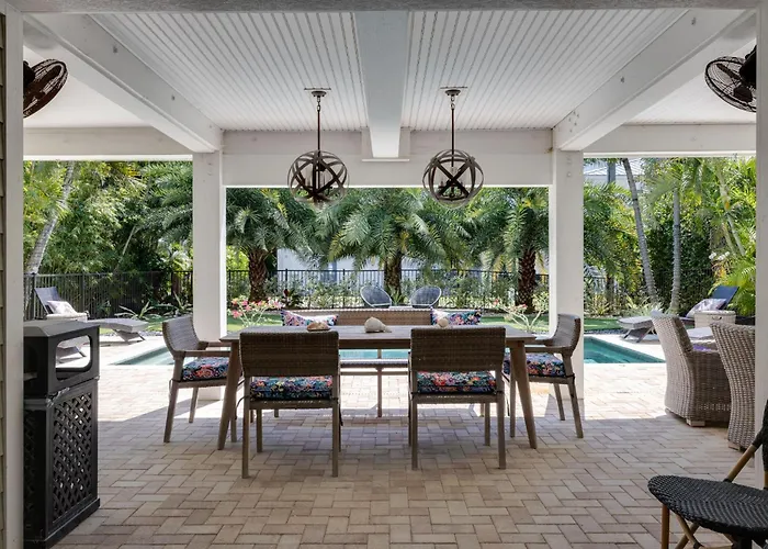 Sea U Soon - Premier 4 Bedroom Villa With Heated Pool